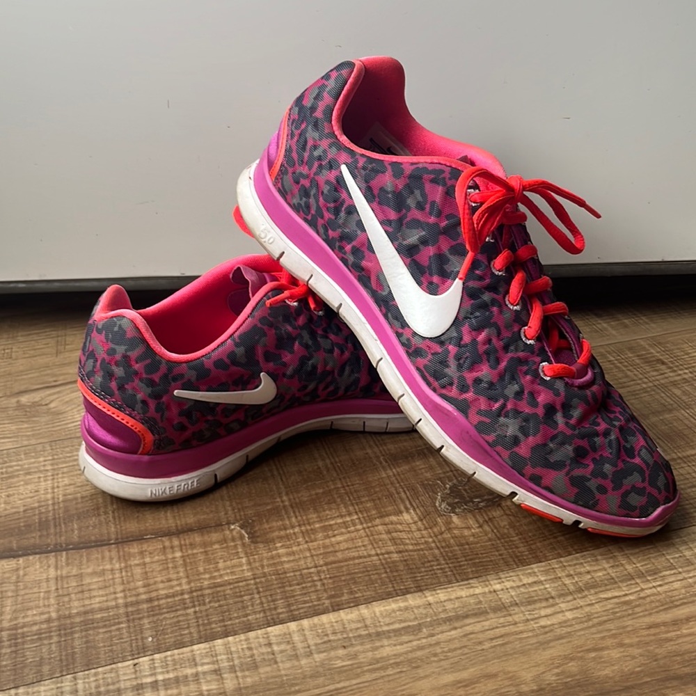 Nike Free Cheetah Pink Running Shoes Size 9.5